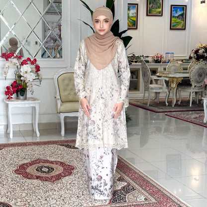 Afira Kurung