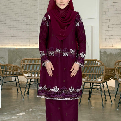 Khalisa Kurung