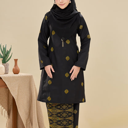 Ratna Kurung