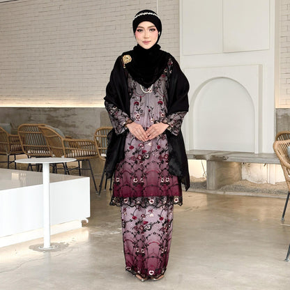 Kairina Kurung