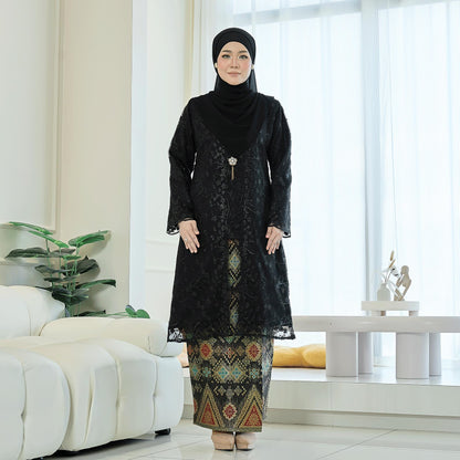 Seroja Kurung