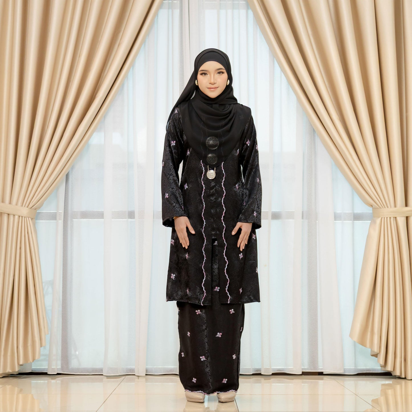 Dewi Kebaya