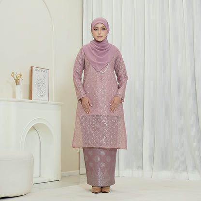 Laressa Kurung