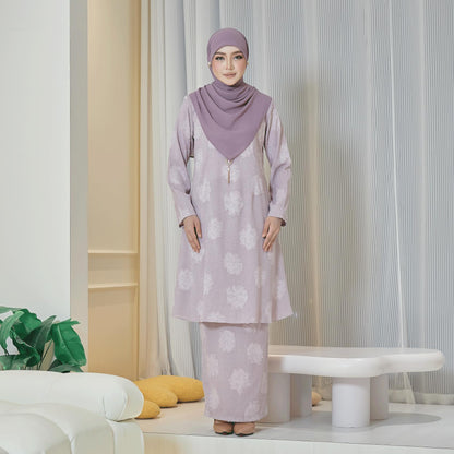 Livonna Kurung