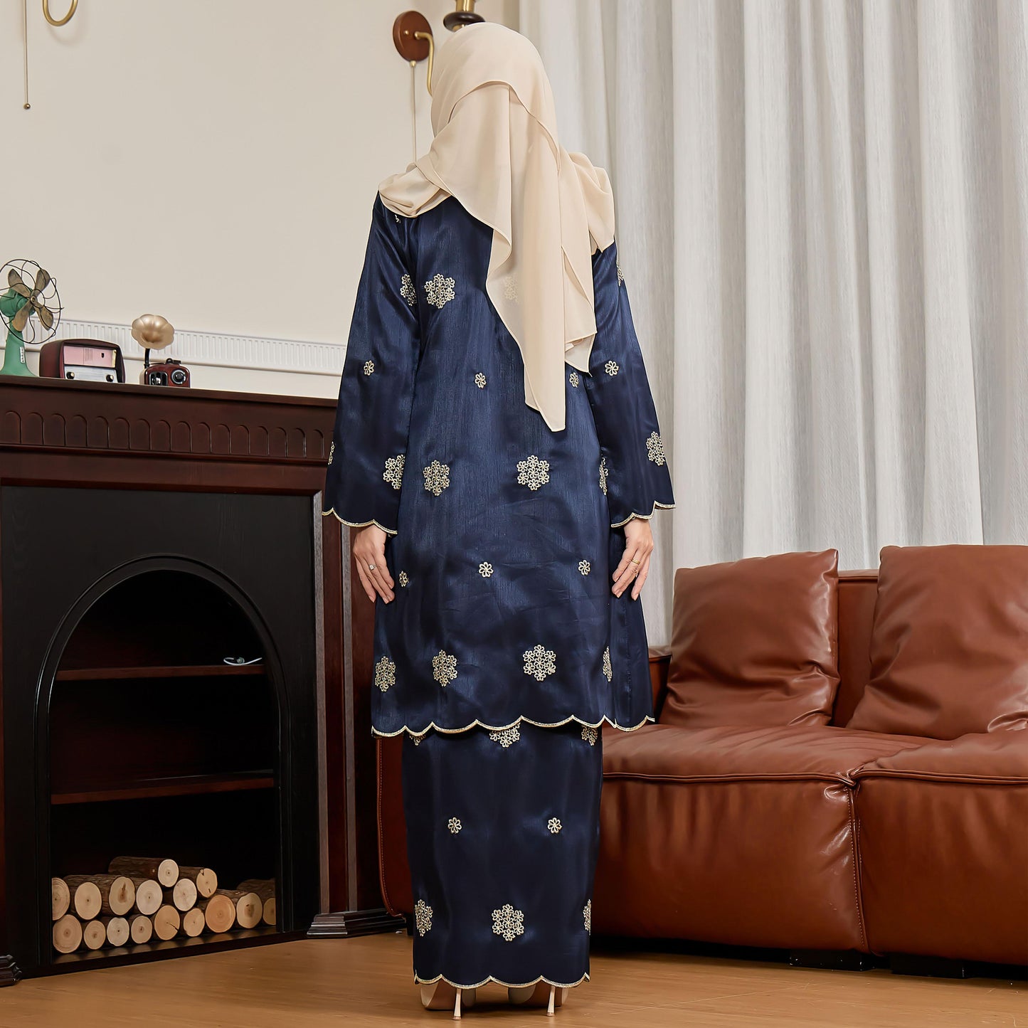 Laurabelle Kurung