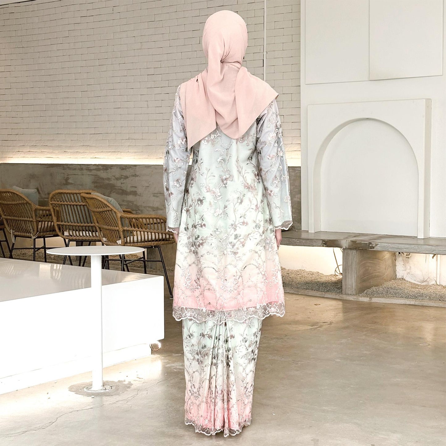 Kairina Kurung