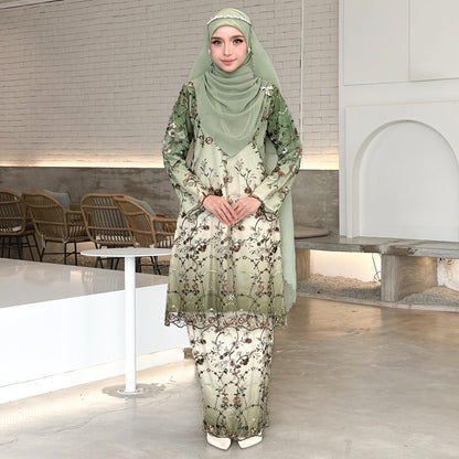 Kairina Kurung