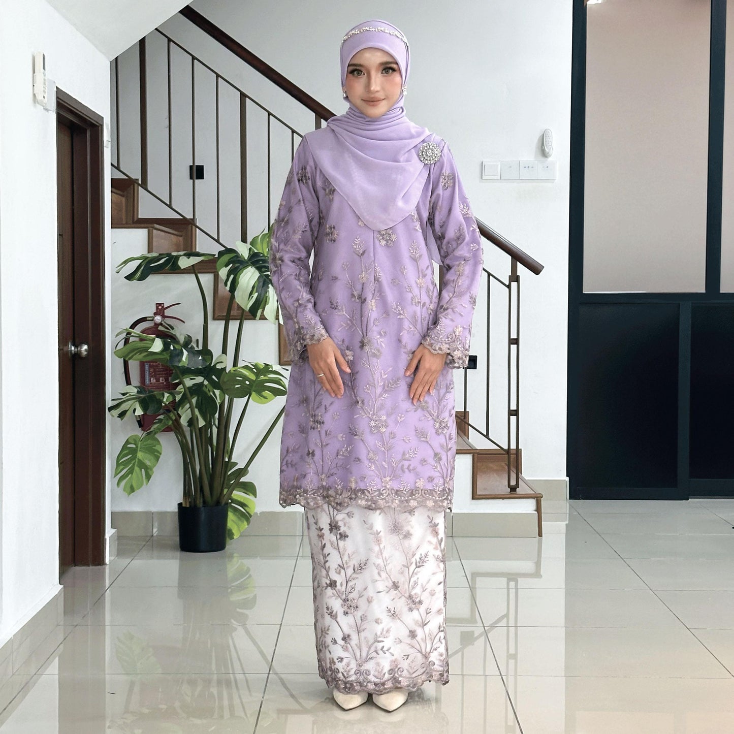 Izara Kurung