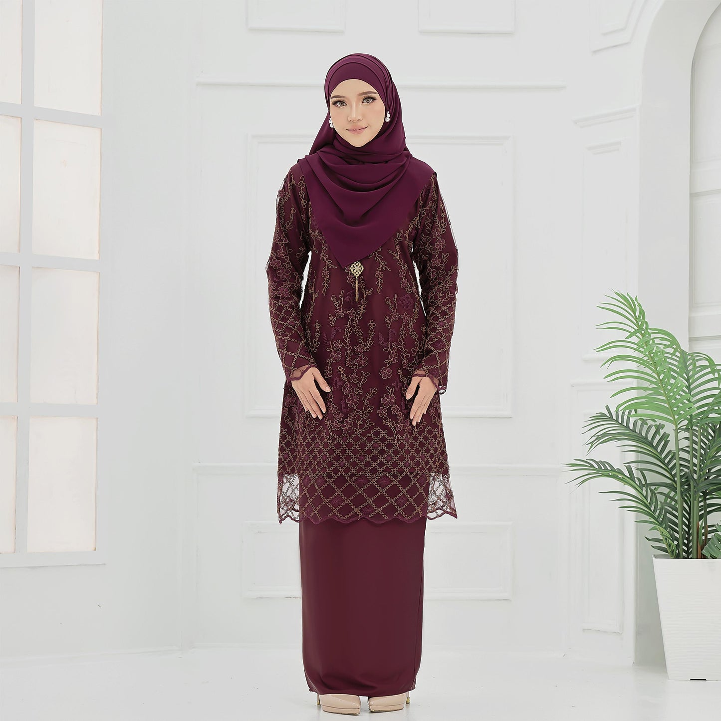Roseina Kurung