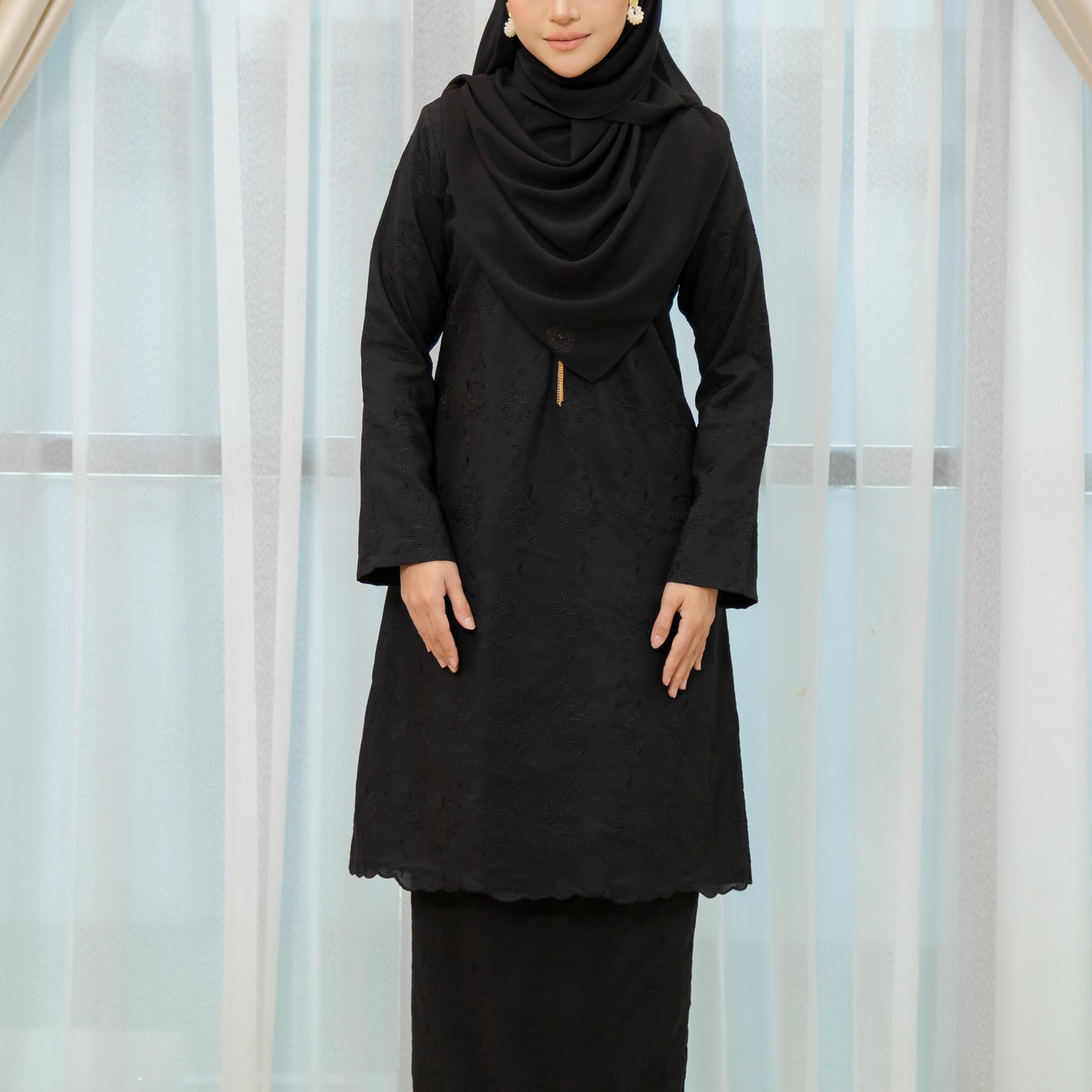 Deluna Kurung