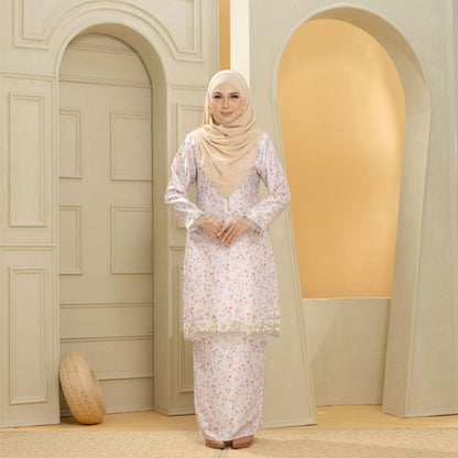 Lily Kurung