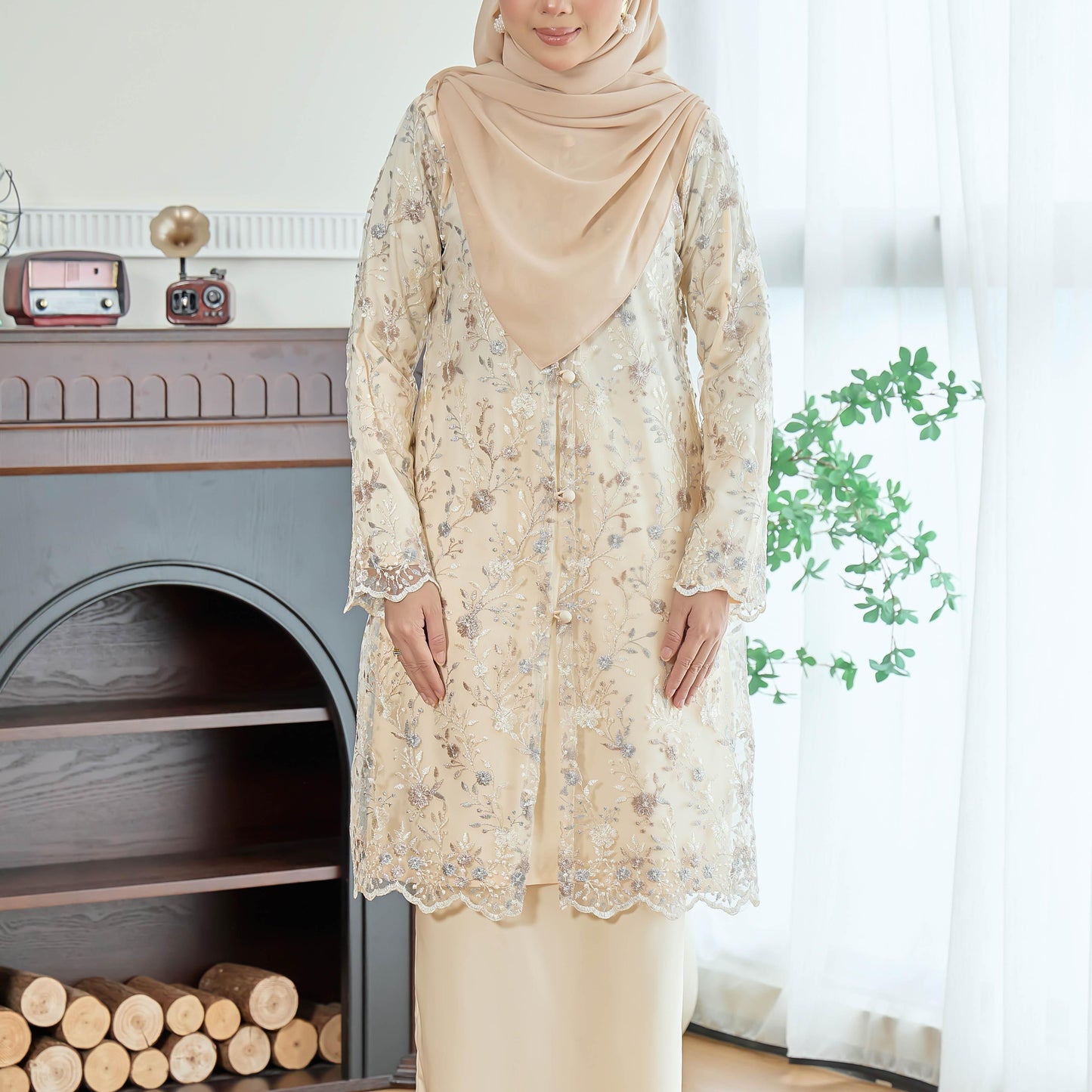 Florelle Kurung