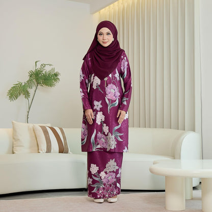 Anggun Kurung