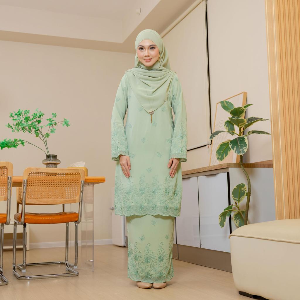 Carra Kurung