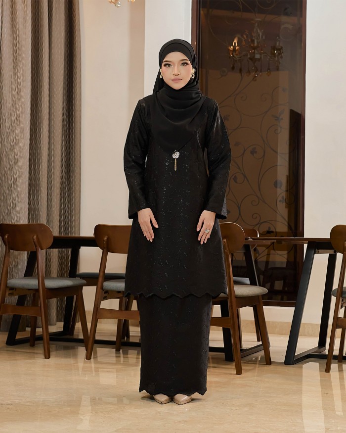 Marsya - Elegant Black