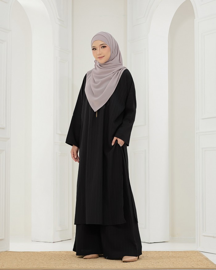 Noura Suit - Elegant Black