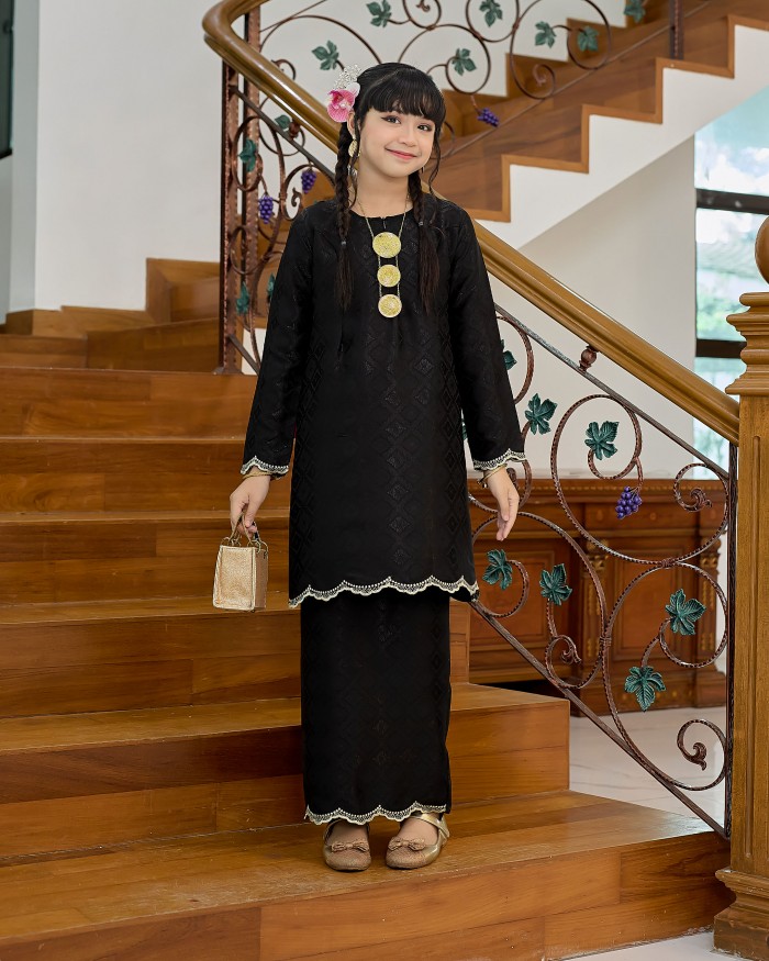 Teratai Kids - Elegant Black