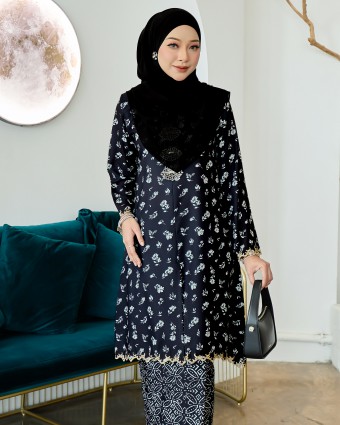 Dahlia - Midnight Black