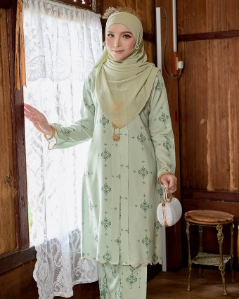 Inang Sari - Autumn Green