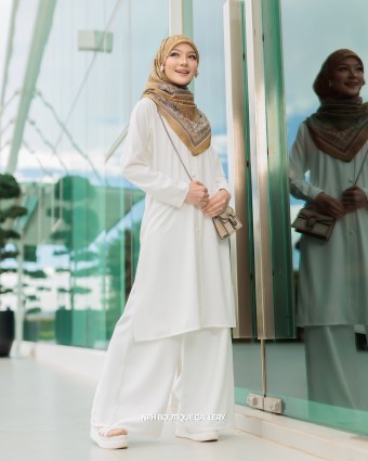 Ayra Suit - Pearl White
